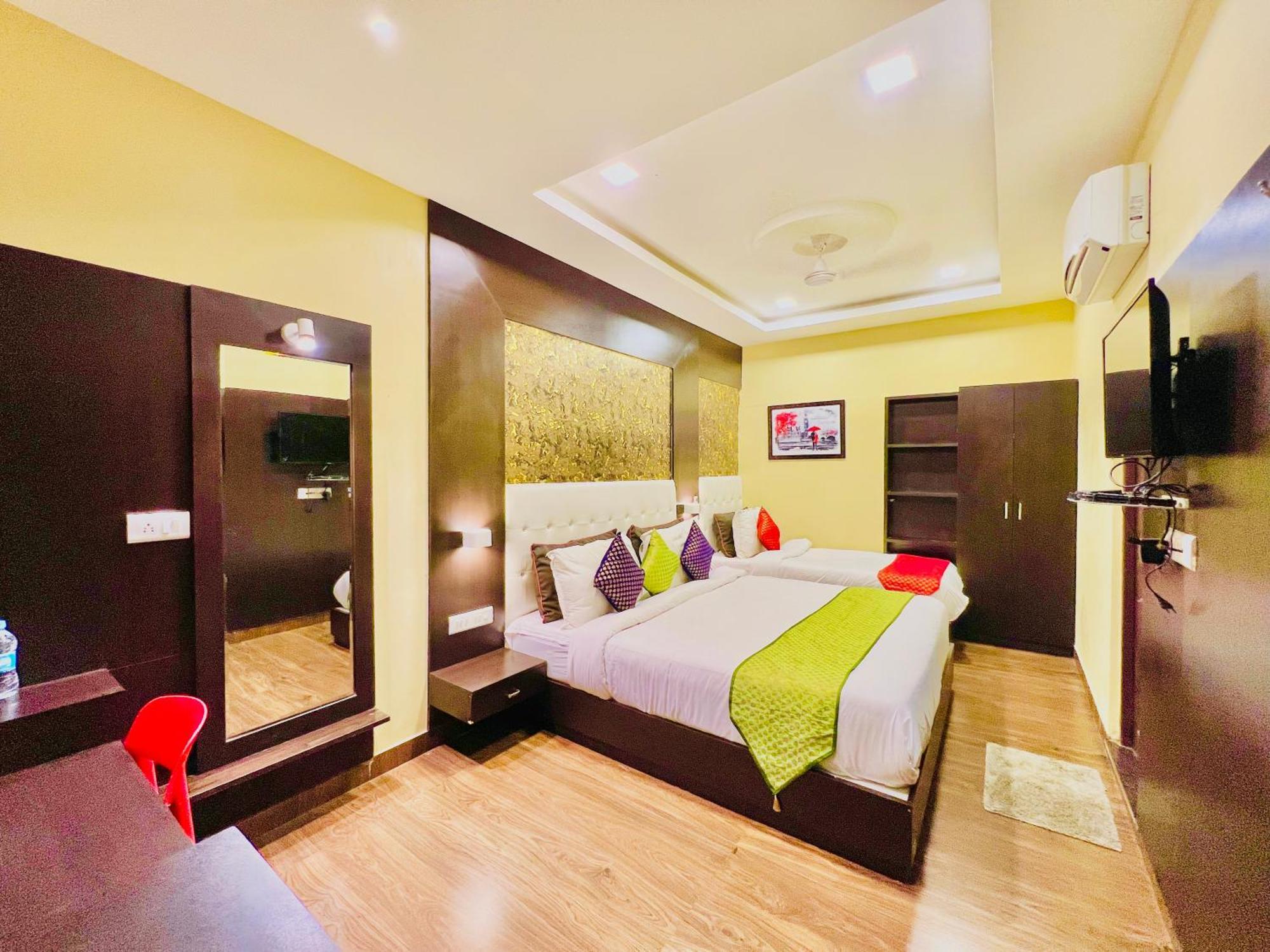 Hotel Grand Bhagwat, Udaipur Dış mekan fotoğraf