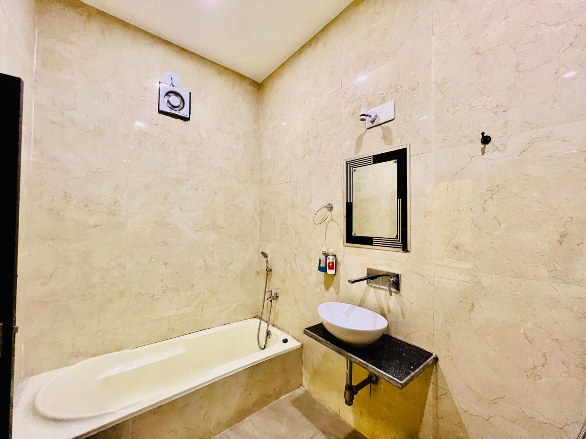 Hotel Grand Bhagwat, Udaipur Dış mekan fotoğraf